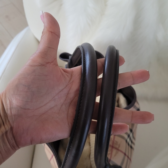 BURBERRY**NOVA CHECK**TOTE - Picture 15 of 16